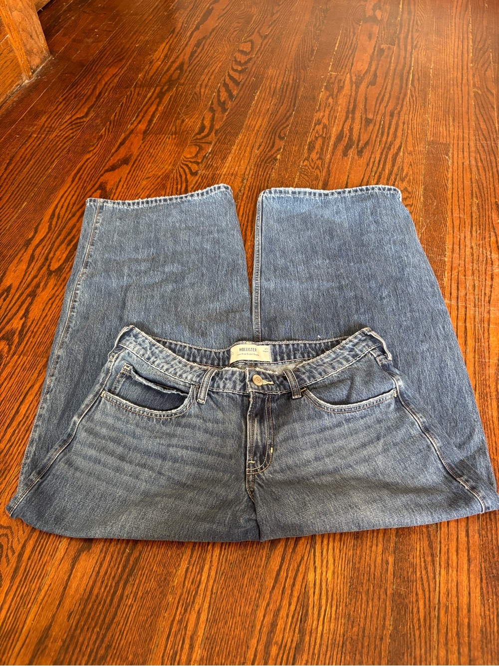 Hollister Low Rise Baggy Jeans